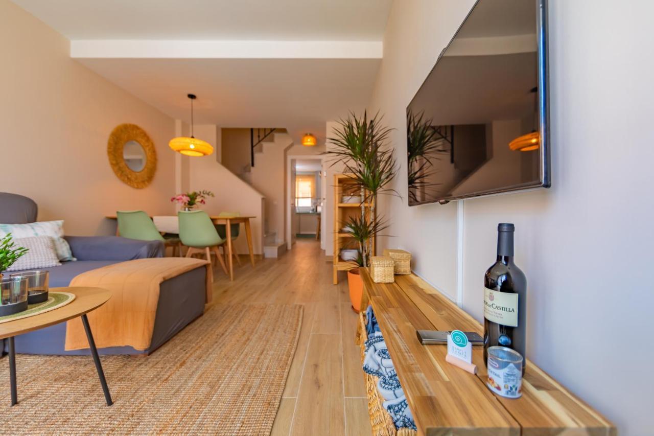 Beachfront, Pool, Terrace, Garage & Fibre Internet Tarifa Luaran gambar