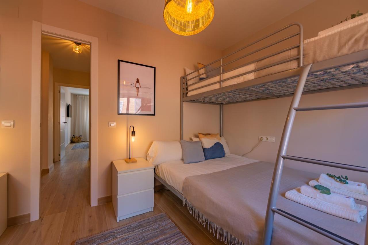 Beachfront, Pool, Terrace, Garage & Fibre Internet Tarifa Luaran gambar